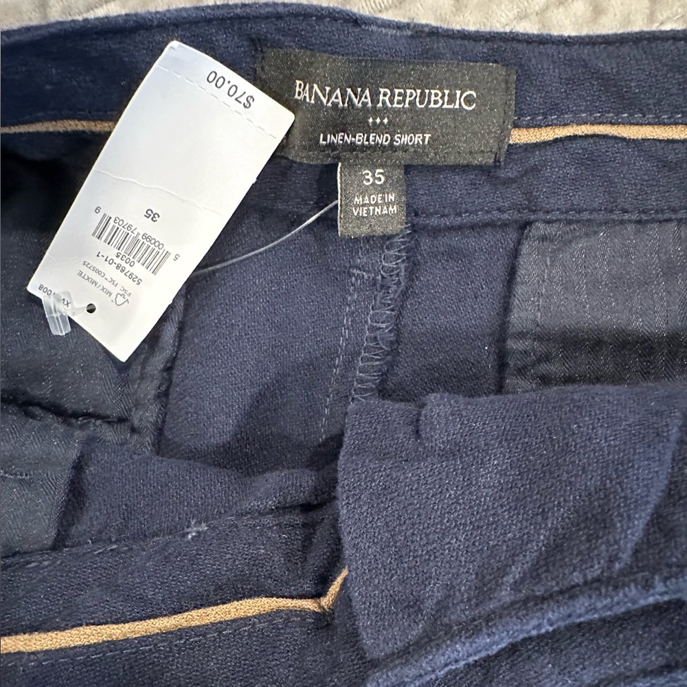 Banana Republic Men's Navy Shorts; size 35; NWT - Picture 6 of 8